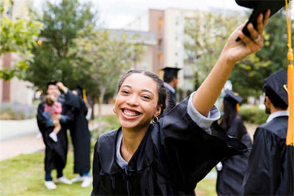 利物浦霍普大学毕业证颁发日期,利物浦霍普大学学位证发证时间