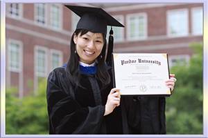 Purdue-University-diploma-普渡大学毕业照