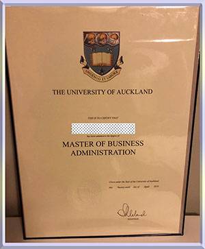 University-of-Auckland-diploma-奥克兰大学毕业照