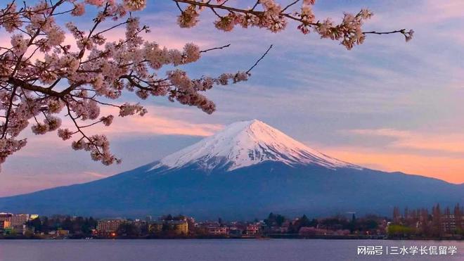 日本横浜市立大学毕业证最新详解