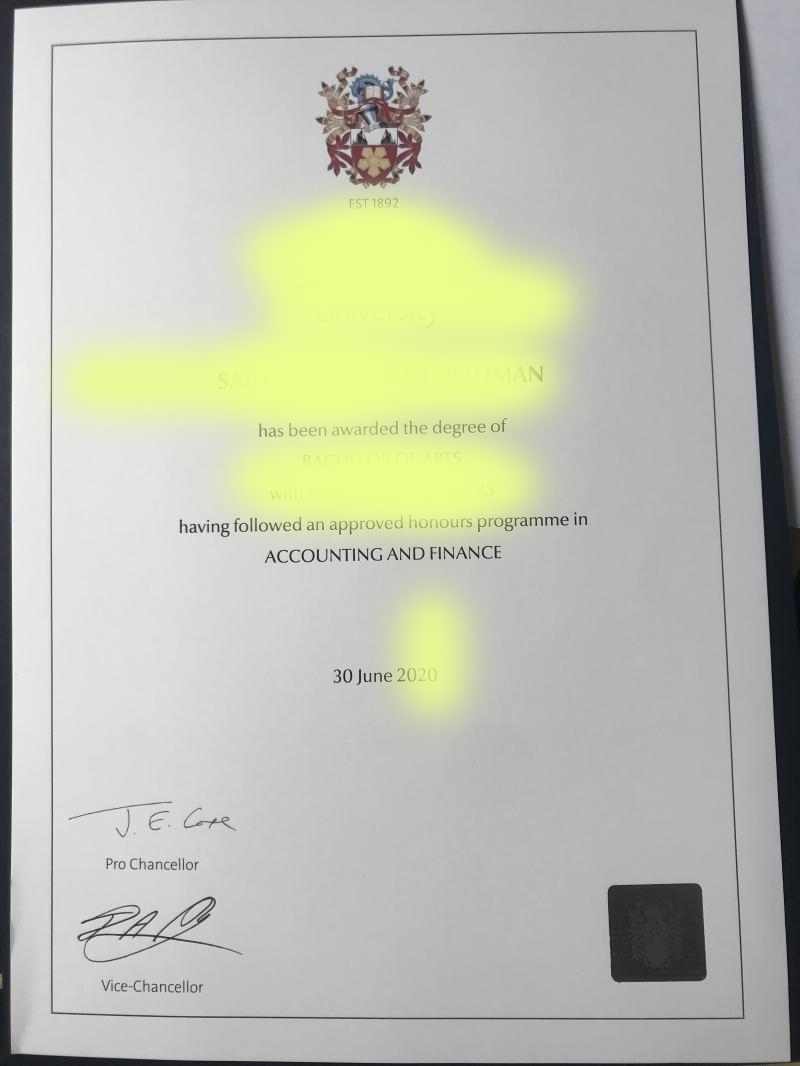 英国伦敦南岸大学毕业证外壳展示（Diploma from South Bank University of London）